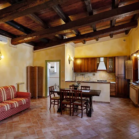 Agriturismo I Granai Farm stay Crocemaroggia